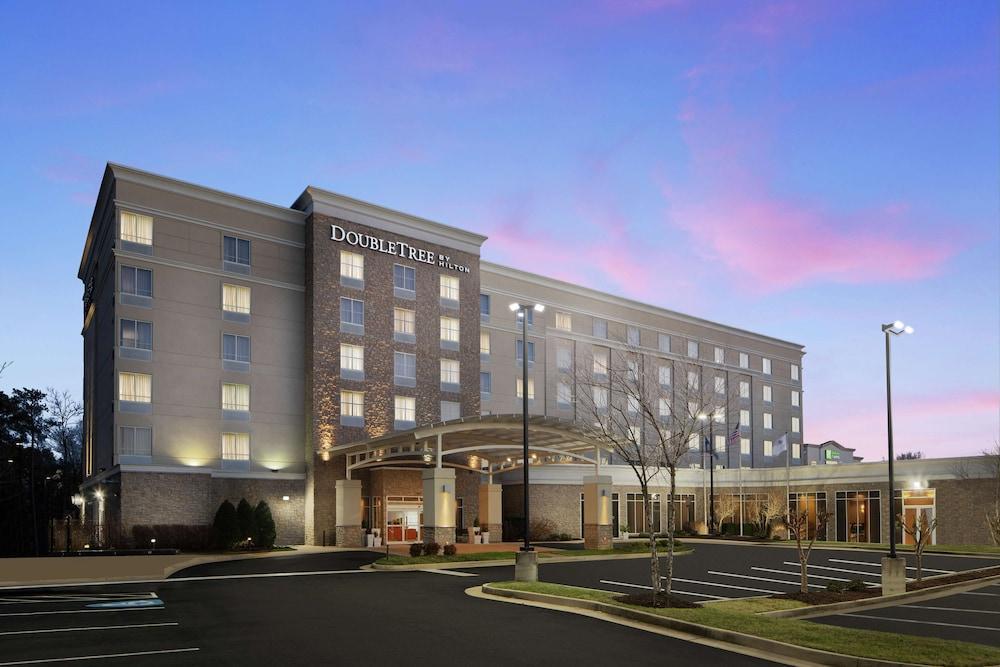 Отель Doubletree Richmond Airport Сандстон Экстерьер фото